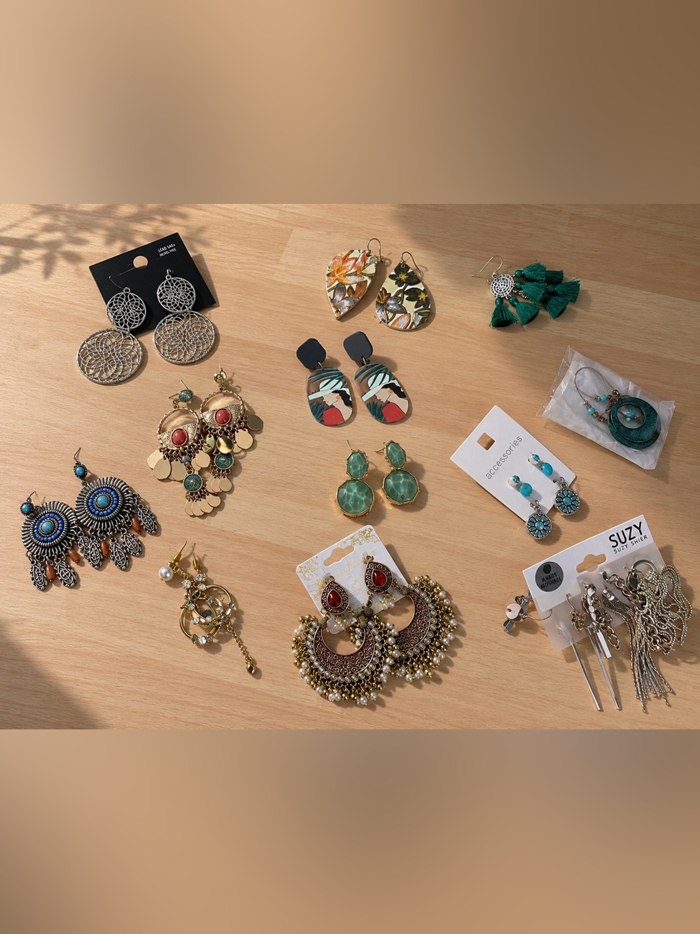 Women earrings lot